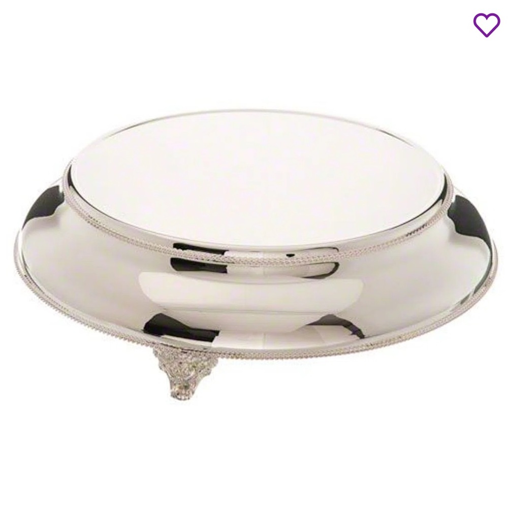 ISO‼️Silver Cake Stand